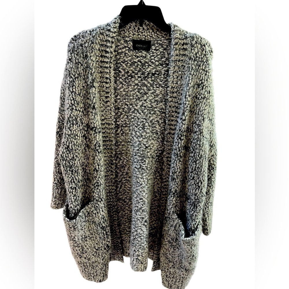 Zara knit sweater super soft oversized popcorn style roomy pockets size Small